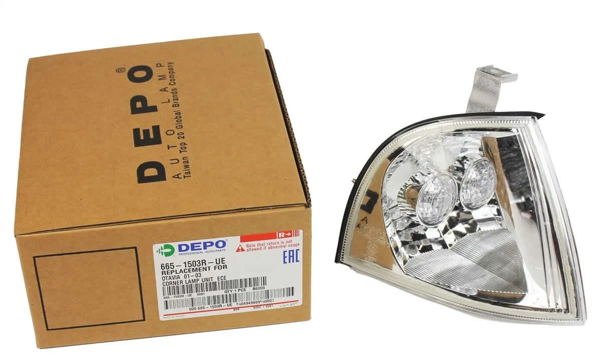 ÖN SAĞ SİNYAL LAMBASI ŞEFFAF SKODA OCTAVIA 2001-2011 ARASI (DEPO)